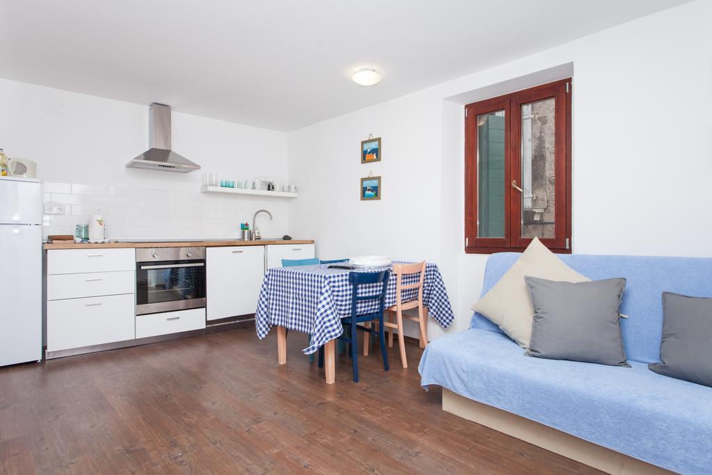 Apartment Zdenac Rovinj Quarto foto